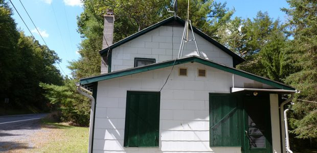 Exterior back 3